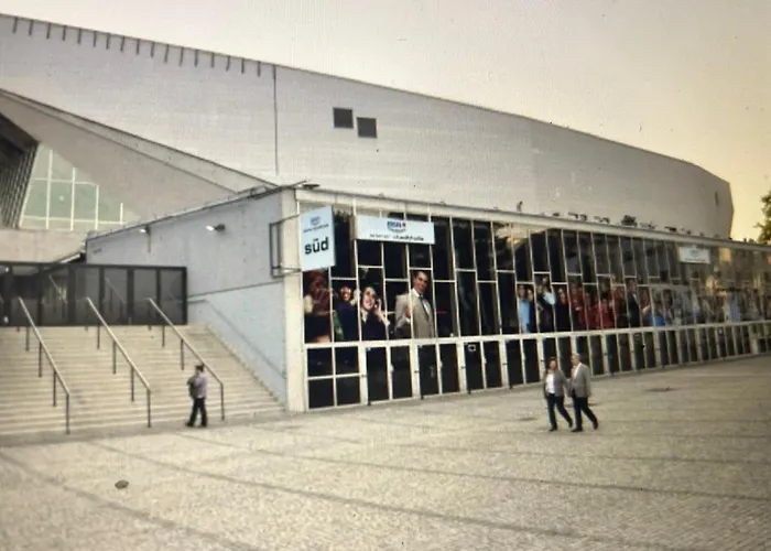 - Stadthalle * Viena